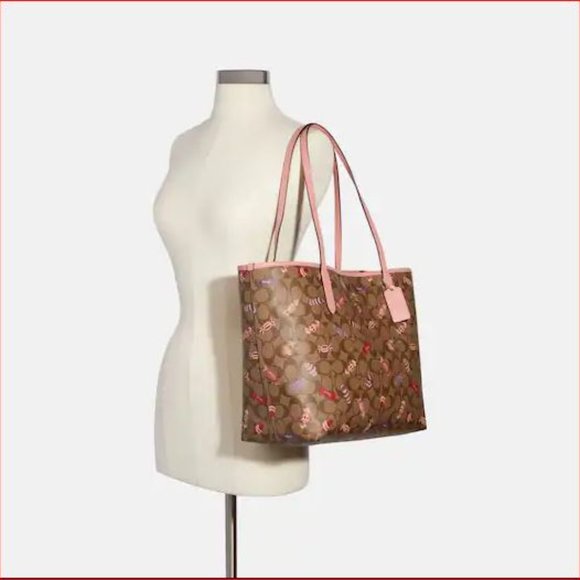 COACH * City Tote In Signature Canvas With Candy Print - Picture 11 of 11
